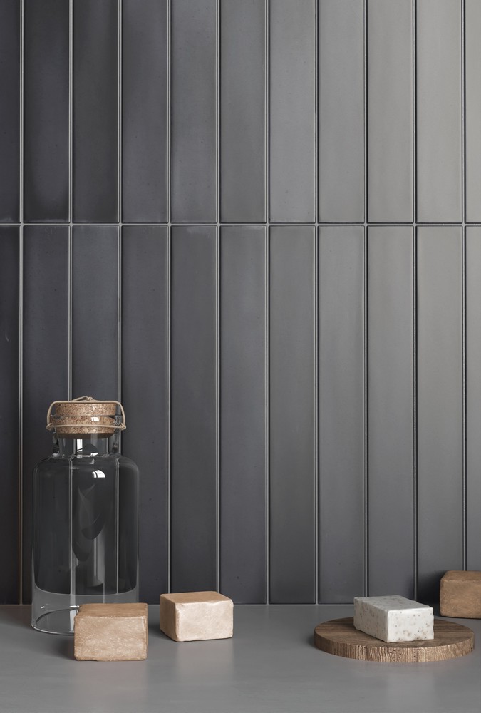 Керамическая плитка  EQUIPE MASSIMO DARK BLACK 5х40 EQ-4