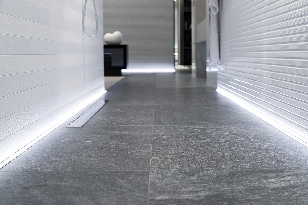 River Silver 59,6x120