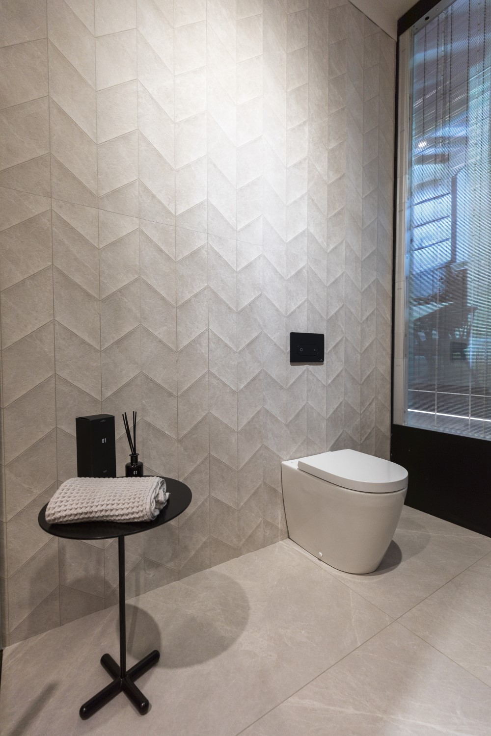Керамическая плитка  PORCELANOSA MYSTIC BEIGE SPIGA 59.6х150 G-278