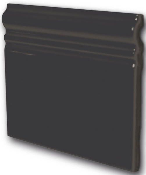 Плинтус EVOLUTION INMETRO Skirting Negro Brillo 15x15 от Equipe Ceramicas (Испания)