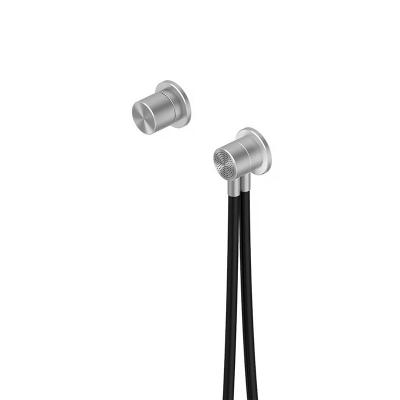 QuadroDesign Душевая программа 2458TAS Смеситель из стены, с ручным душем, держателем, выпуском,шлангом 1500 мм, цвет Brushed Stainless Steel