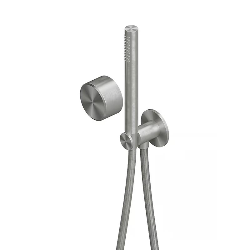 QuadroDesign STEREO 1658AS Смеситель из стены с прогрессивным картриджем, с ручным душем, держателем, выпуском,шлангом 1500 мм, цвет Brushed Stainless Steel